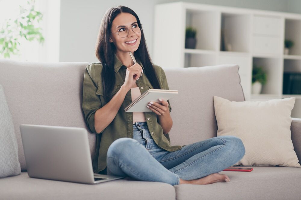 хочу чего нибудь хотеть. shutterstock 1937727217. хочу чего нибудь хотеть фото. хочу чего нибудь хотеть-shutterstock 1937727217. картинка хочу чего нибудь хотеть. картинка shutterstock 1937727217. Профессиональное наблюдение: большинство людей, приходящих в работу или на диагностику, на вопрос о том, много ли у них желаний, говорят что-то вроде: "Ну, есть какое-то количество, но не много". Если я даю клиенту задание написать список желаний, подавляющее большинство не набирает и тридцати, а список желаний обычно выходит однообразным.