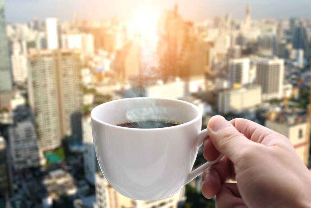 shutterstock_1559258927 +как рано вставать по утрам